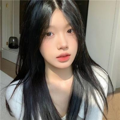 踉跄女孩
